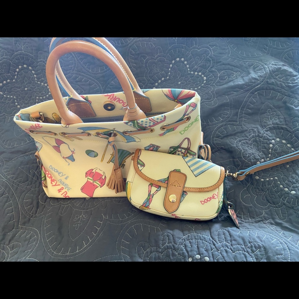 Dooney & Bourke beach print purse and wristlet